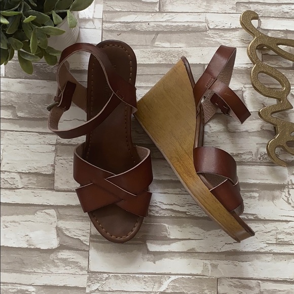 American Eagle Outfitters Shoes - American Eagle Summer Wedge Sandals